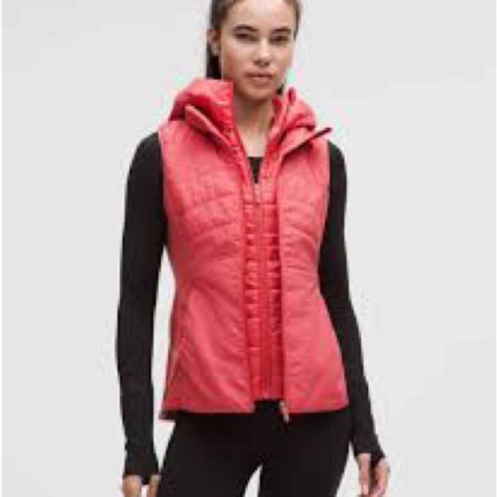 NWT lululemon Another Mile Vest. Desert Red. Size 4.